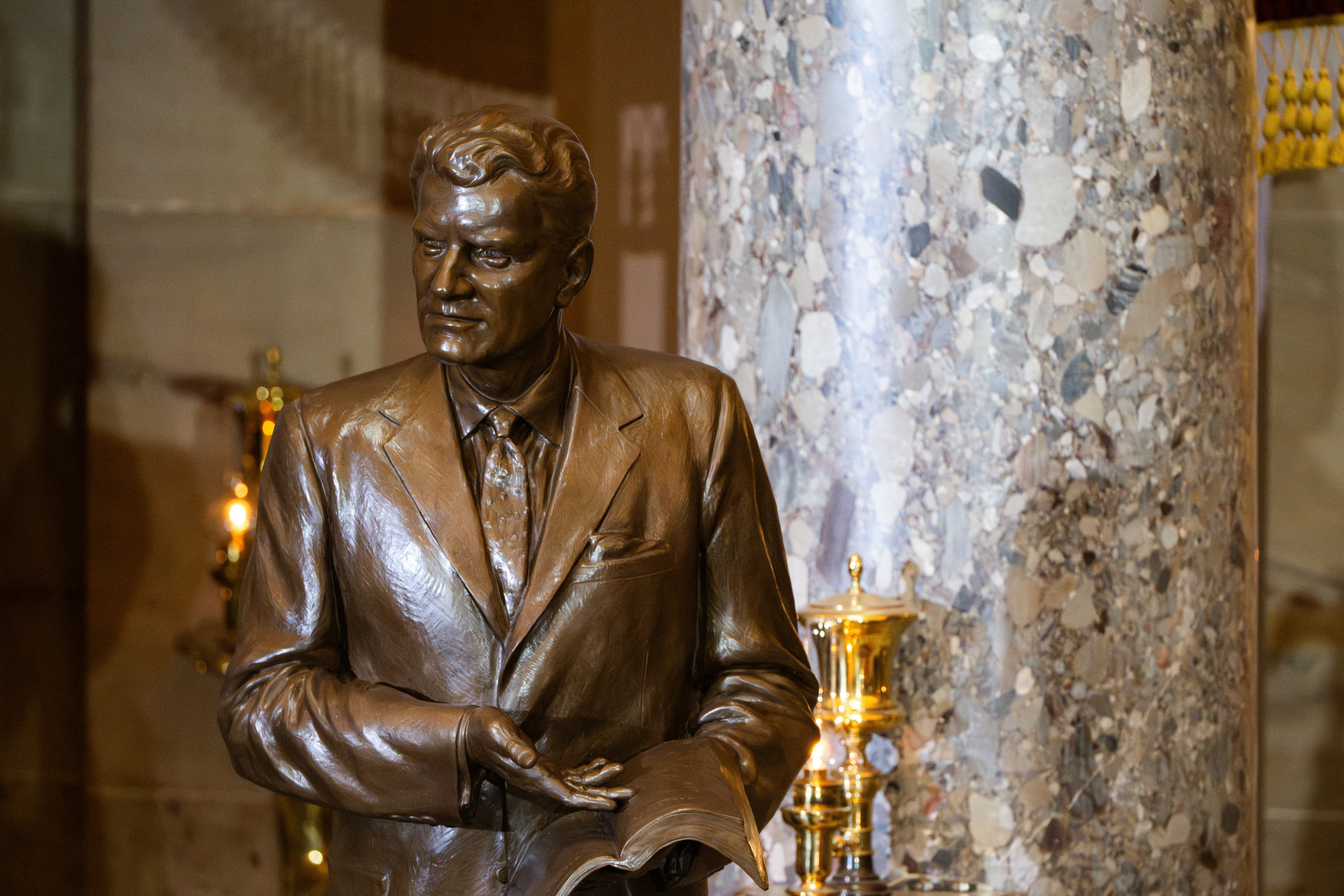 2024.05.16 Billy Graham Statue